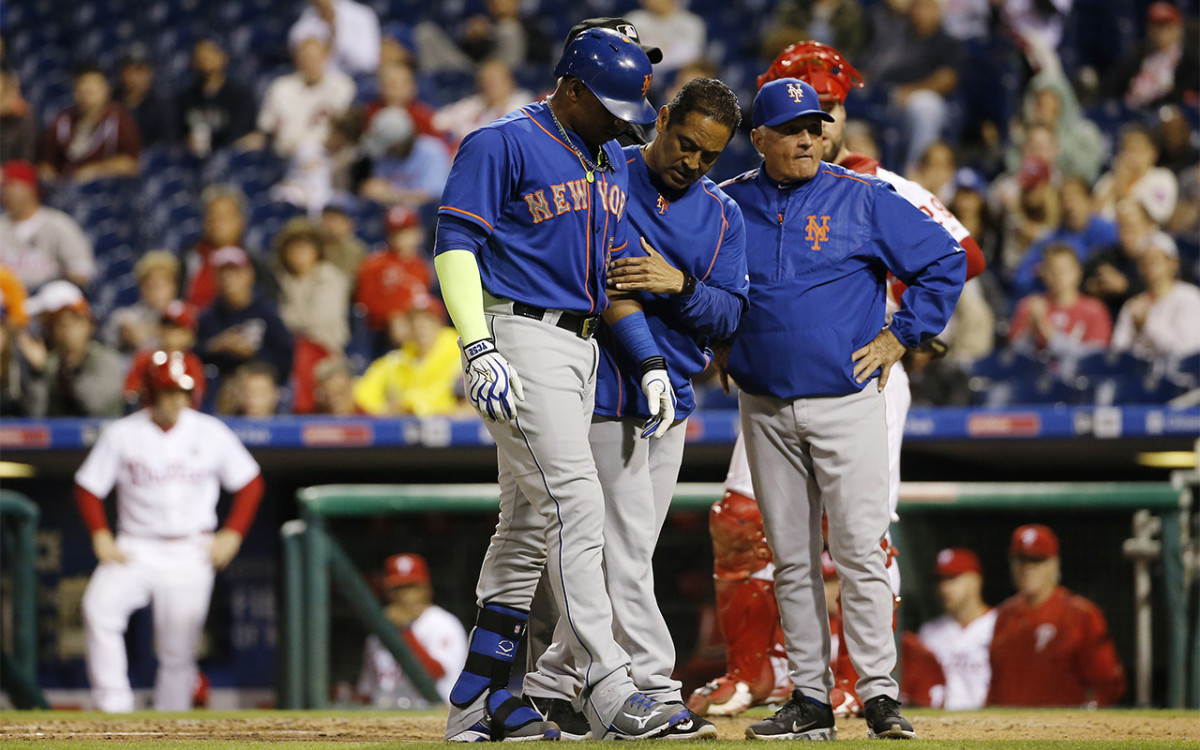 New York Mets' Yoenis Cespedes hit on hand, leaves game - Los