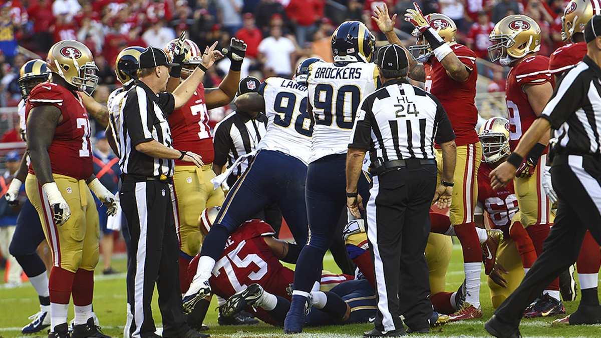 Colin Kaepernick fumbles into end zone, Rams hang on to beat 49ers - The  Boston Globe