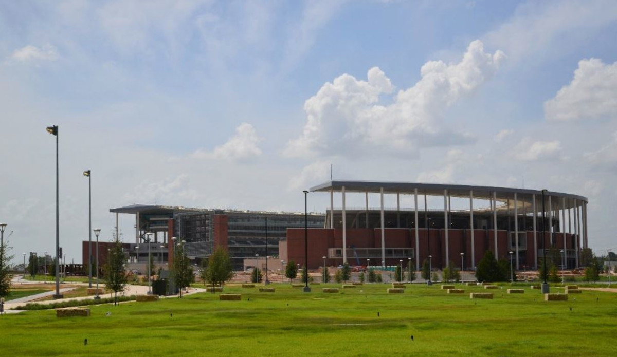 mclane-stadium-outside.jpg