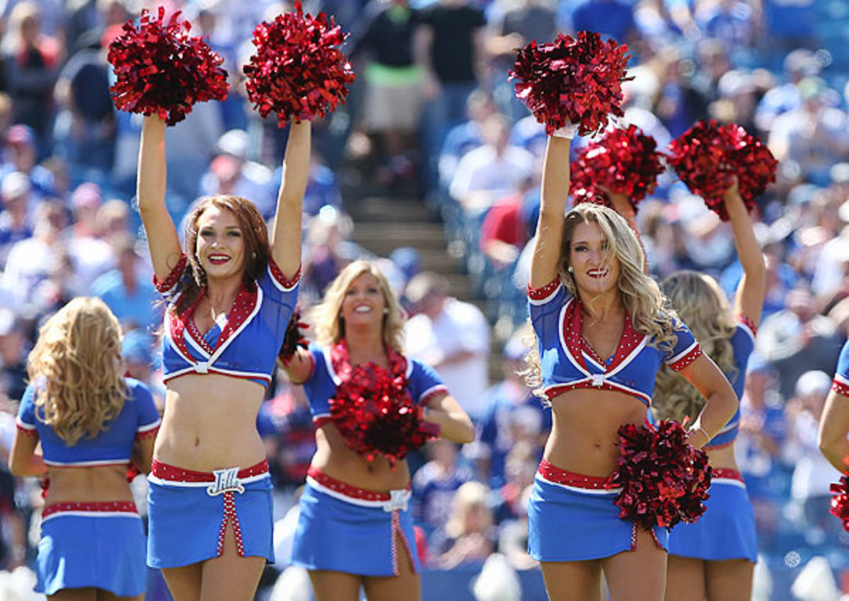 Buffalo Bills Cheerleaders Sue Team Over Poor Treatment Sports