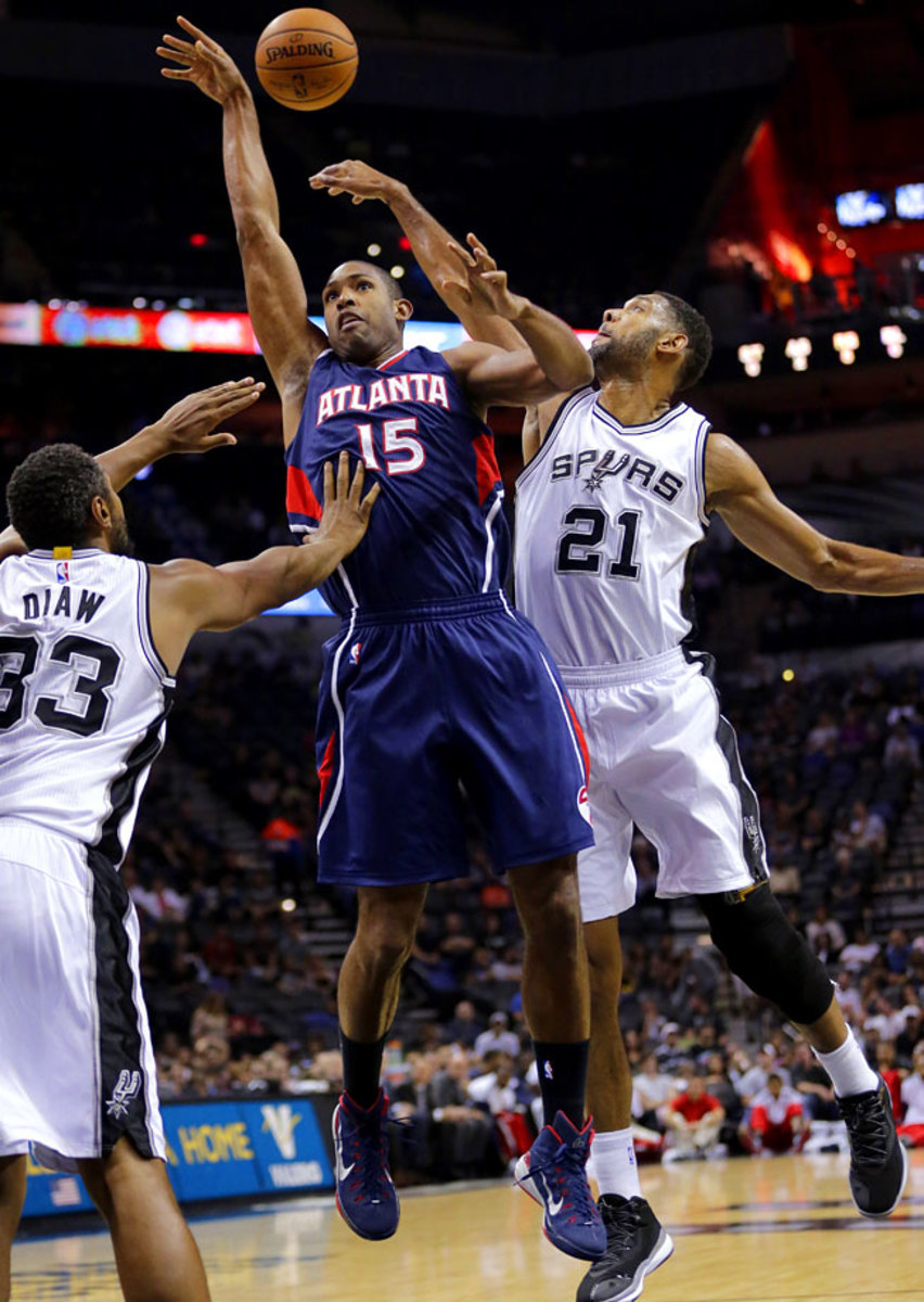 Atlanta-Hawks-Al-Horford-Tim-Duncan.jpg