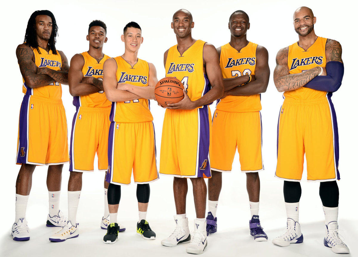 Los-Angeles-Lakers-Kobe-Bryant-Jeremy-Lin-Jordan-Hill-Nick-Young-Julius-Randle-Carlos-Boozer.jpg