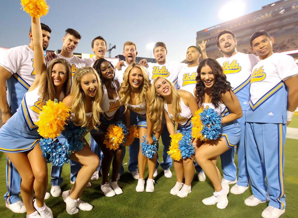 02-Danielle_UCLA_Game-BY4_4343.jpg