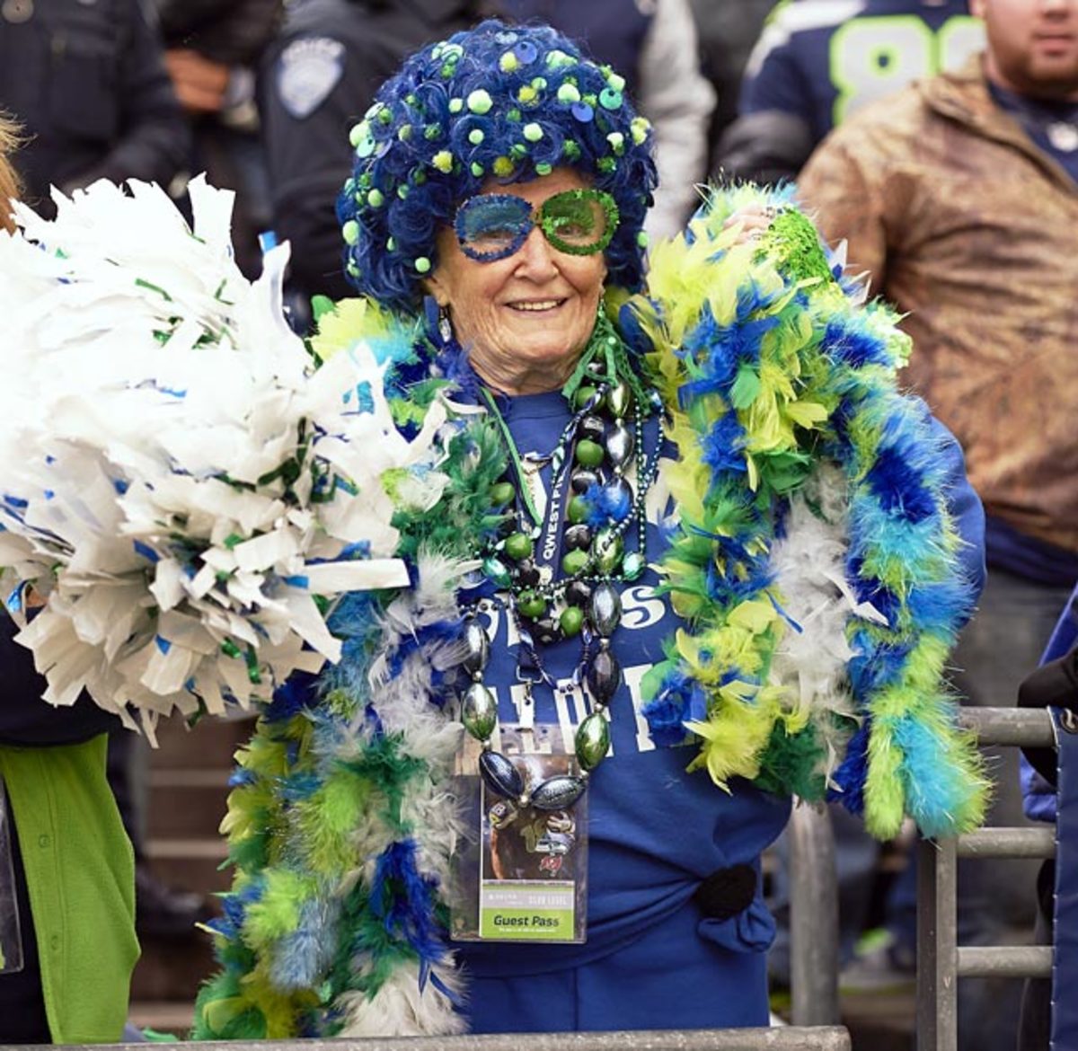 140122162744-seattle-seahawks-fans-op7t-20799-single-image-cut.jpg