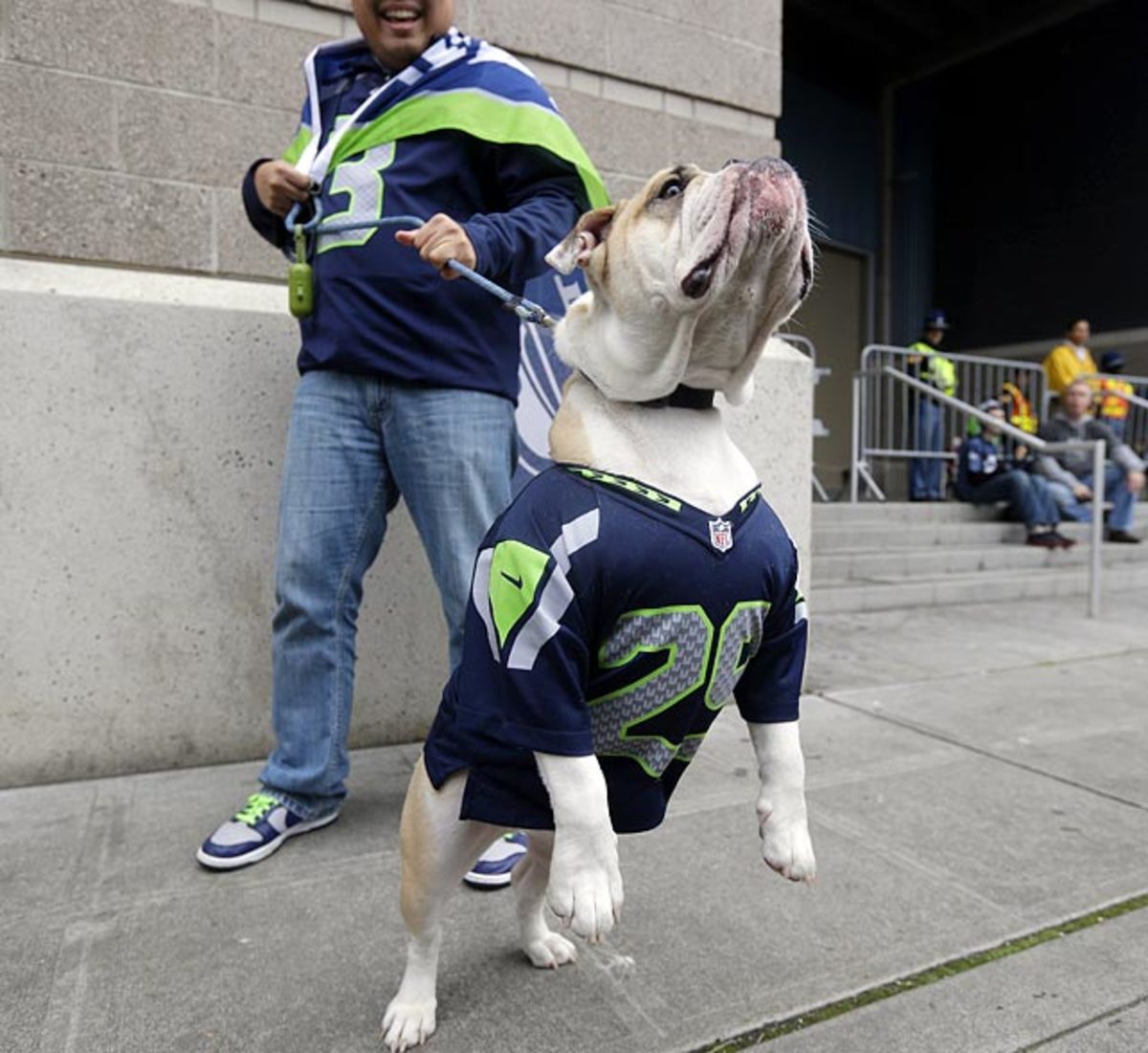 140122162701-seattle-seahawks-fans-ap690432644649-single-image-cut.jpg