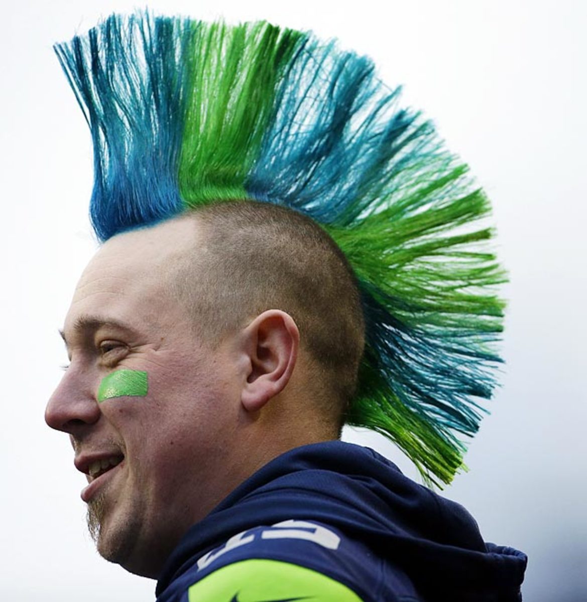 140122162704-seattle-seahawks-fans-ap699659522502-single-image-cut.jpg