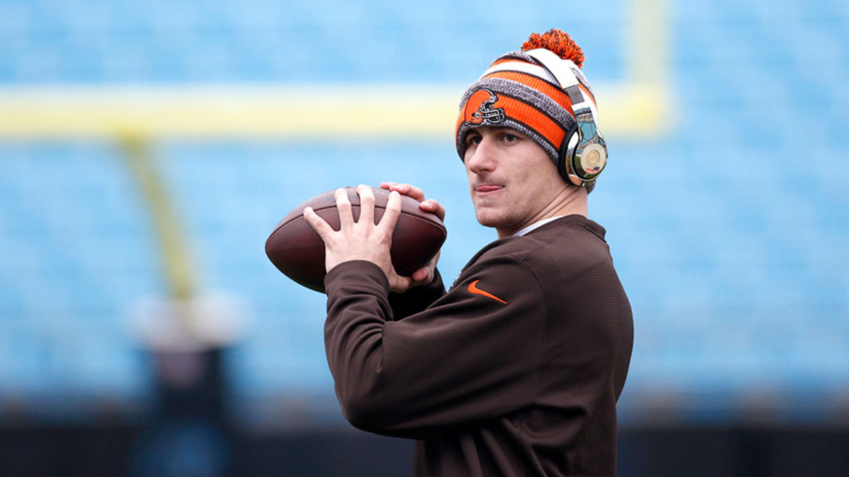 Johnny Manziel injury: Cleveland Browns QB leaves game vs. Carolina Panthers  with injury - Sports Illustrated