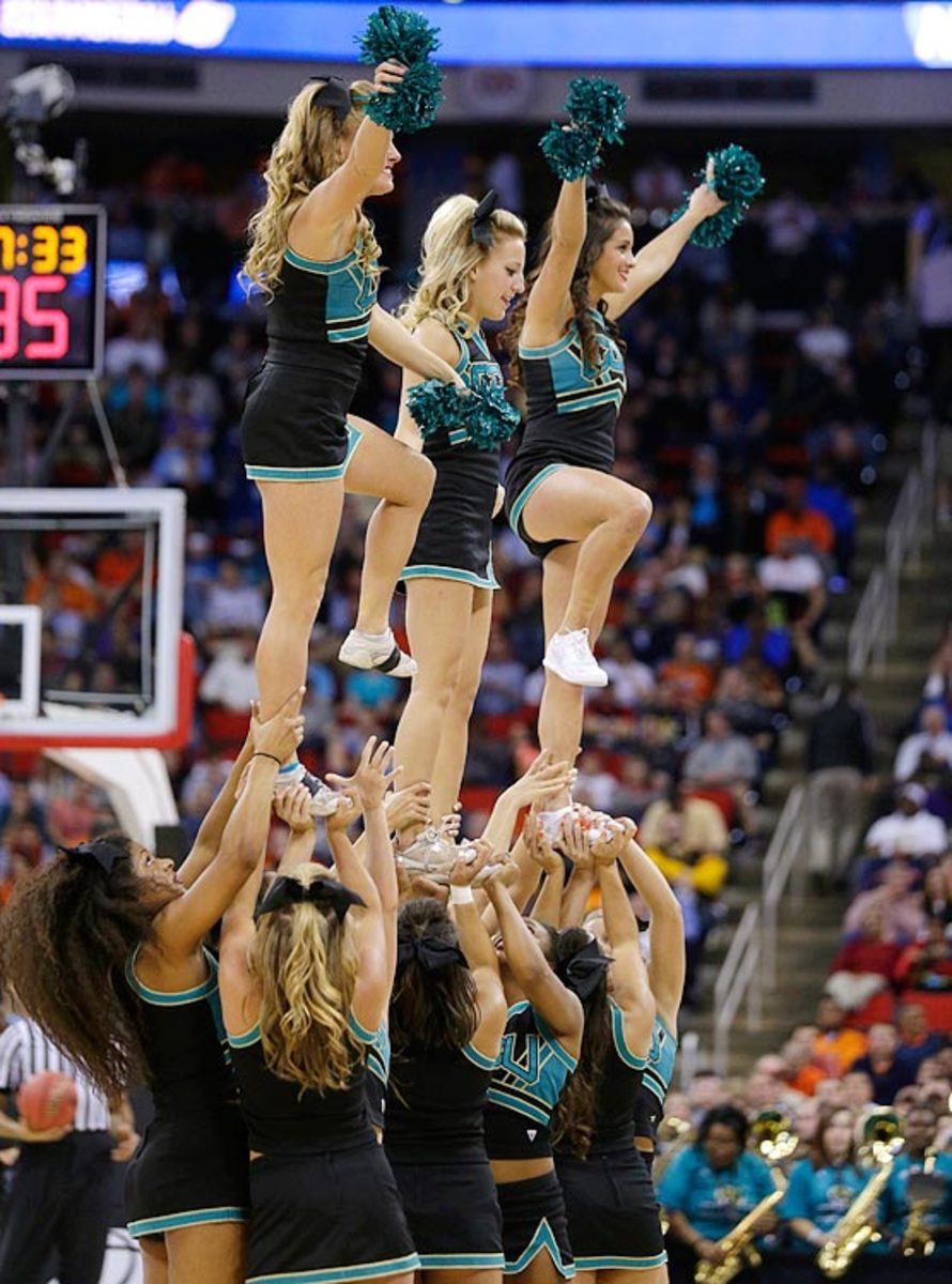 140327181511-coastal-carolina-cheerleaders-0e2df3f6f621468aaff4395bb303a1ae-0-single-image-cut.jpg