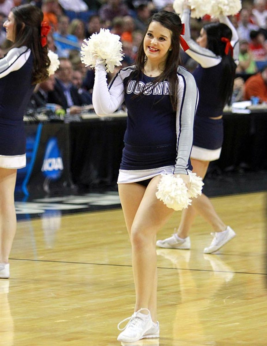 140327181534-connecticut-cheerleaders-76803222014-ucon-vs-villanova-112-single-image-cut.jpg