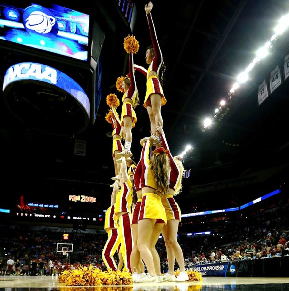 140327181616-iowa-state-cheerleaders-479981641-single-image-cut.jpg