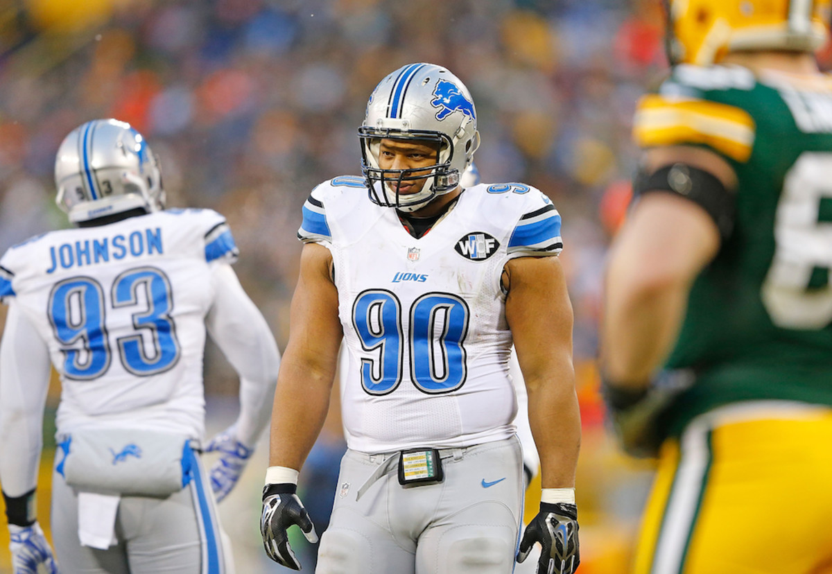 Ndamukong Suh Suspended for Detroit Lions Playoff Game, News