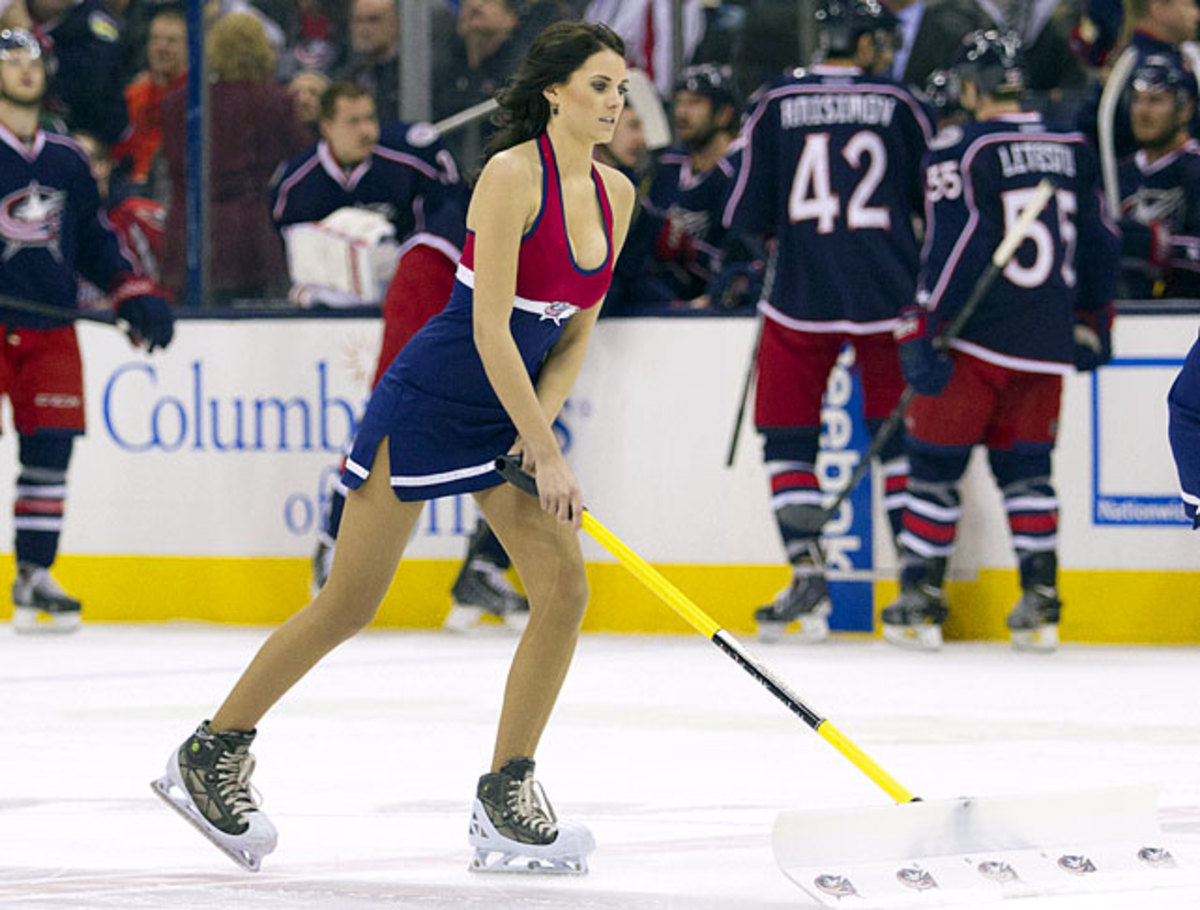 140421150825-columbus-blue-jackets-ice-crew-girls-ceh140130035-capitals-at-cbj-single-image-cut.jpg