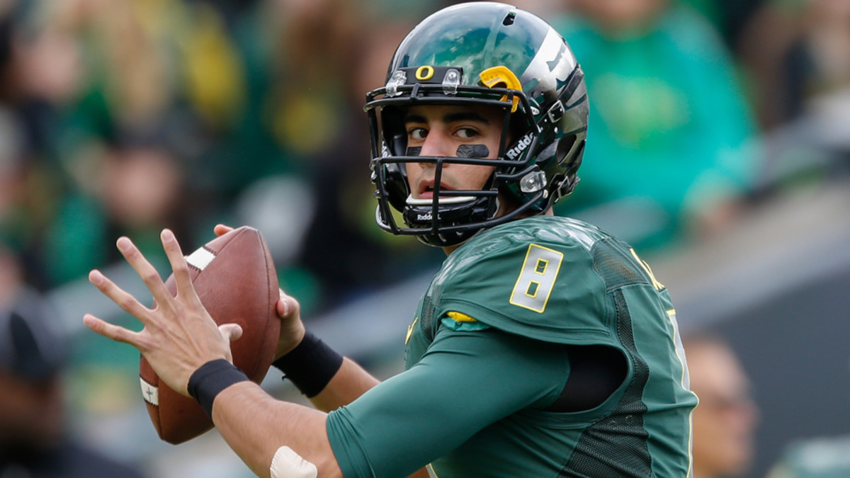 Oregon Ducks QB Marcus Mariota wins Heisman Trophy over Melvin Gordon