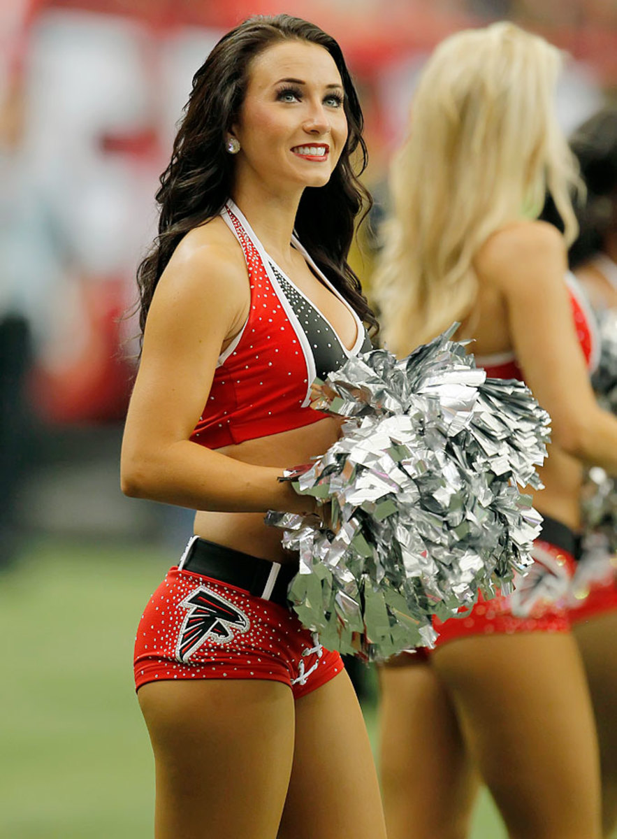 SI.com: NFL Cheerleaders Week 1 – Ultimate Cheerleaders