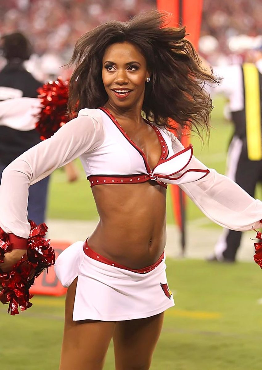 NFL Cheerleaders: Week 14 - Sports Illustrated