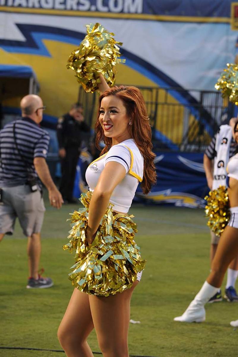 San-Diego-Charger-Girls-cheerleaders-CHP140807014Chargers_Cowboys.jpg