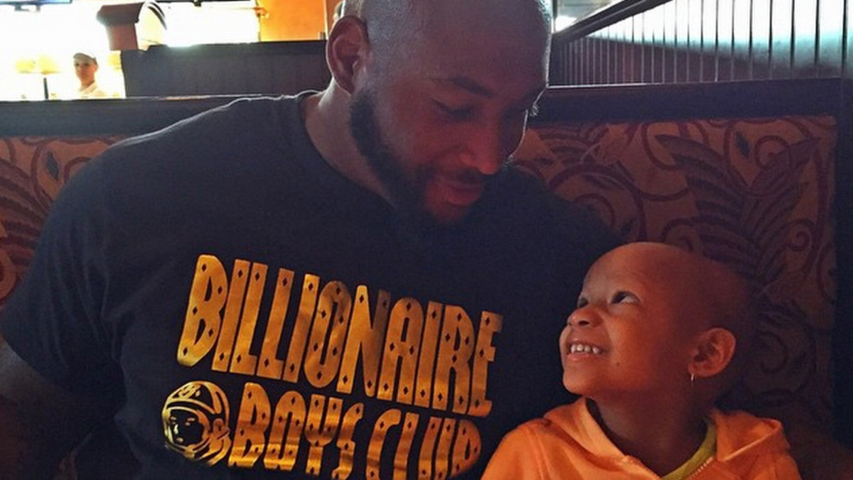 Cincinnati Bengals Raise Over $1.25M Off Devon Still Jerseys