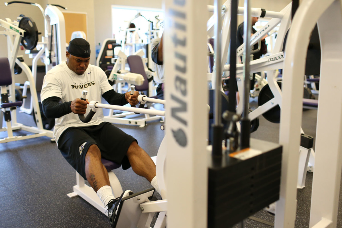 042214_Workouts_Steve-Smith-Sr_2.jpg