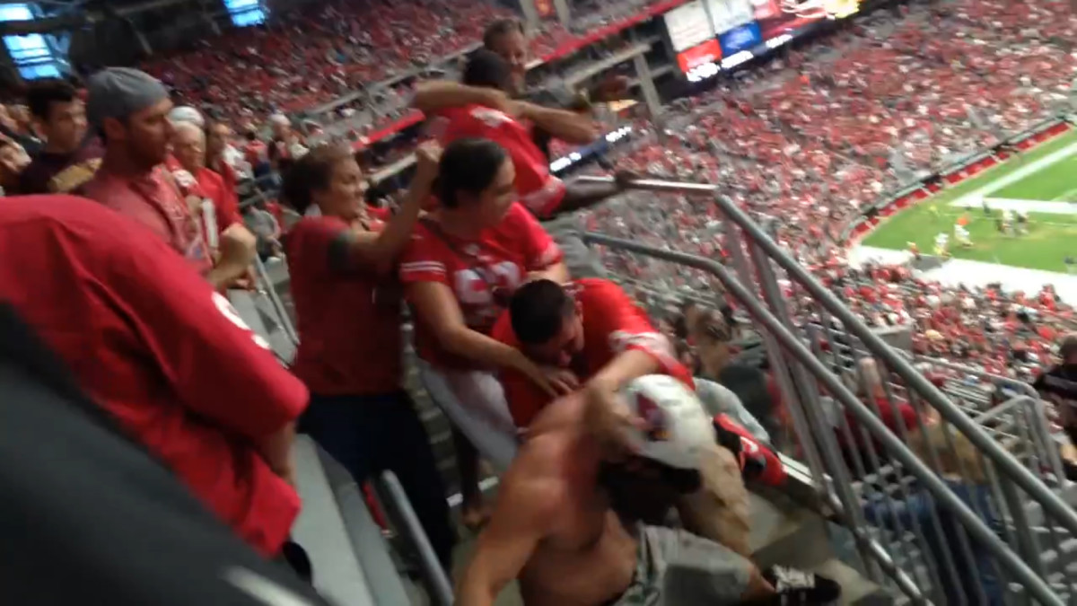 49ers fans' brawl in stands caught on video