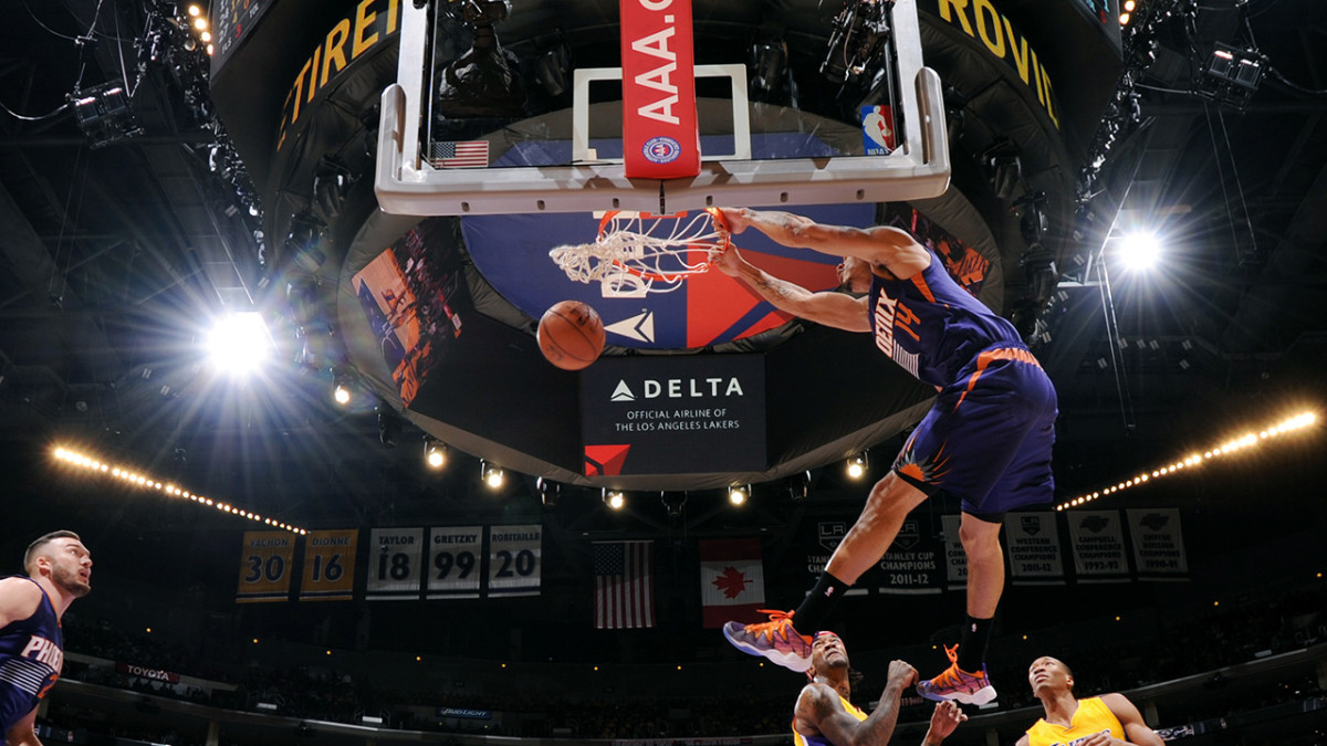 Suns players throw down in impromptu dunk contest - Sports Illustrated