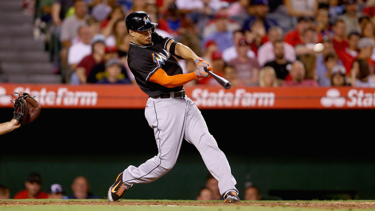 Giancarlo Stanton Signs 1-Year, $6.5 Millon Deal with Miami