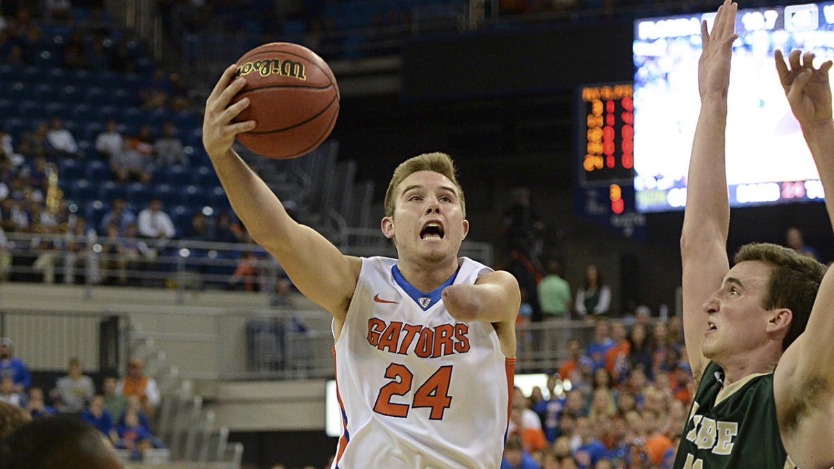 One-handed Florida freshman Zach Hodskins makes debut - Sports Illustrated