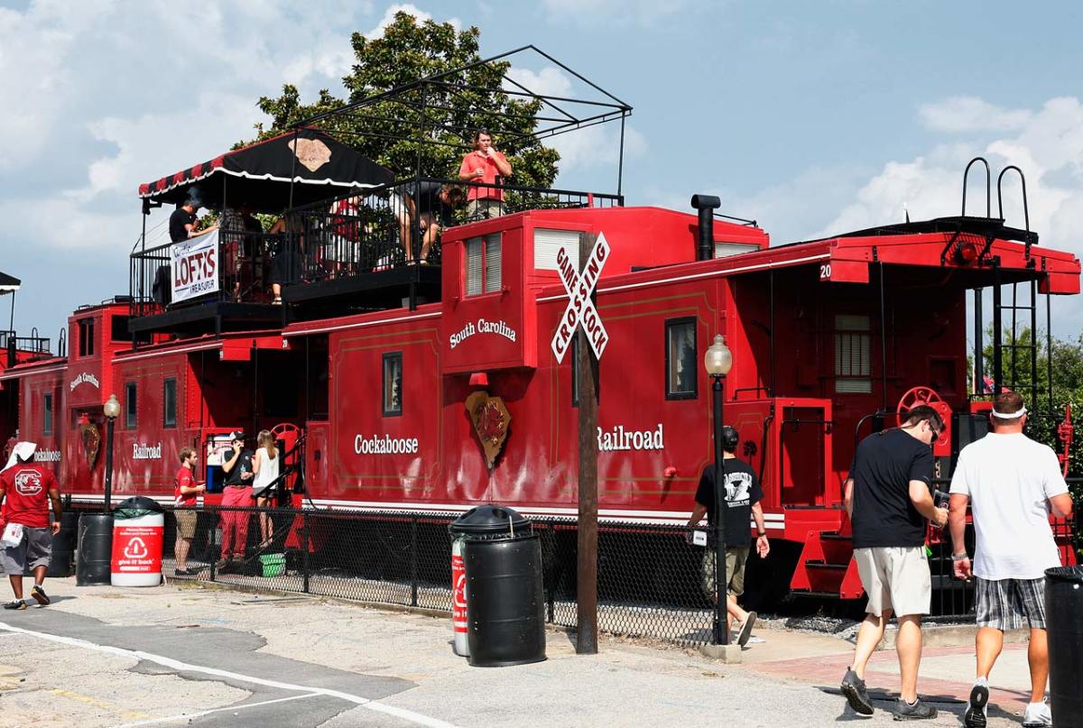 South-Carolina-Gamecocks-Cockaboose-Railroad-tailgate.jpg