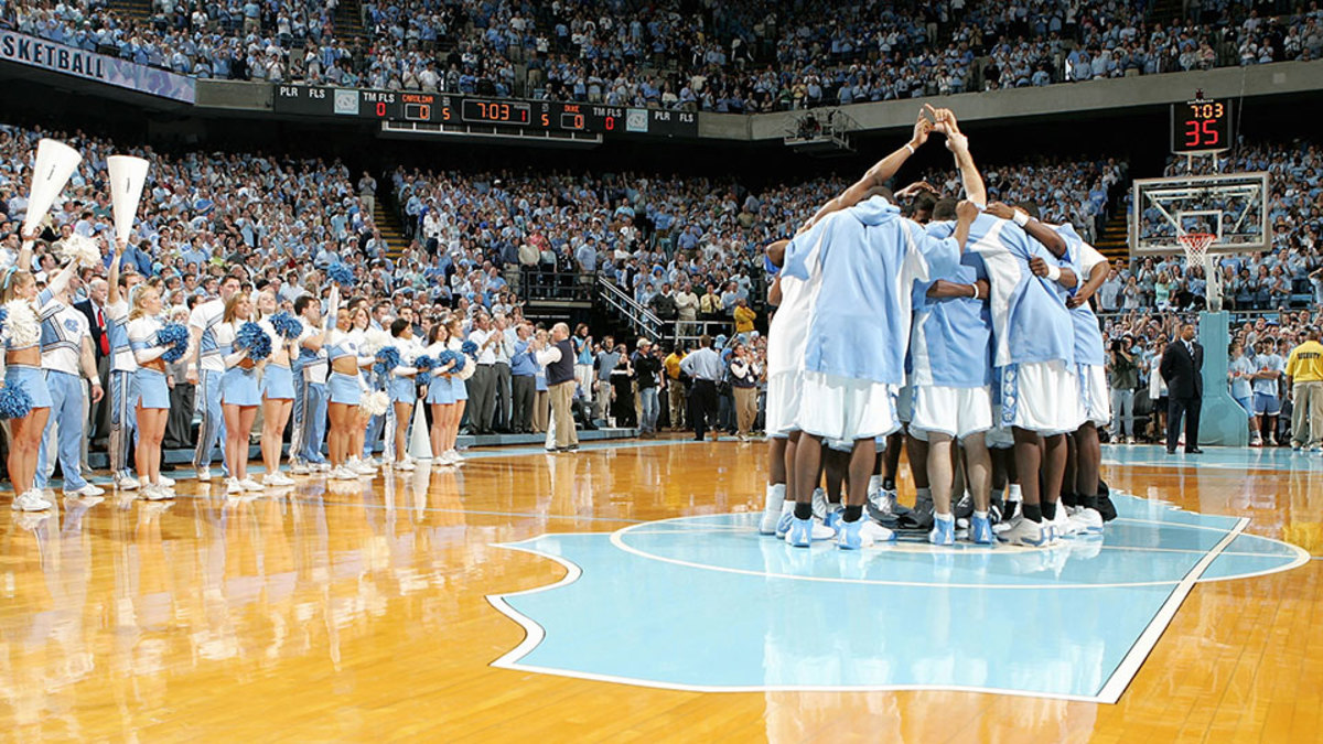 North Carolina players took 35 bogus classes during 2005 national title