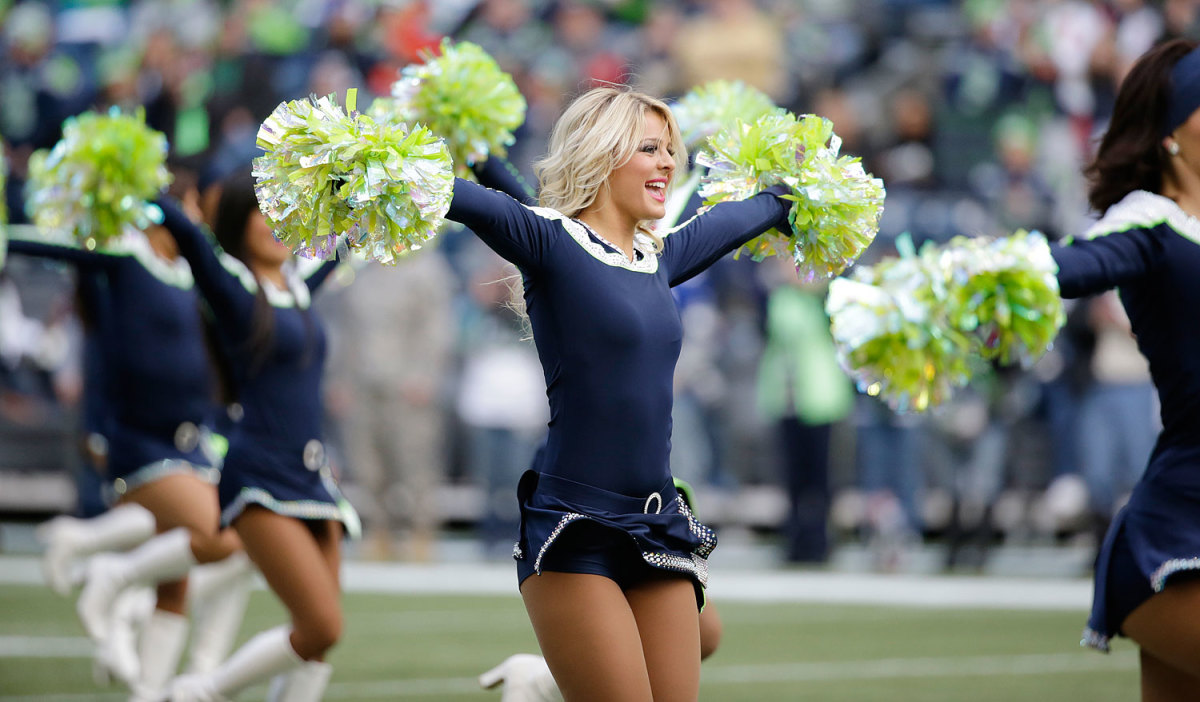 Seattle-Seahawks-Sea-Gals-cheerleaders-AP982156645103_2.jpg