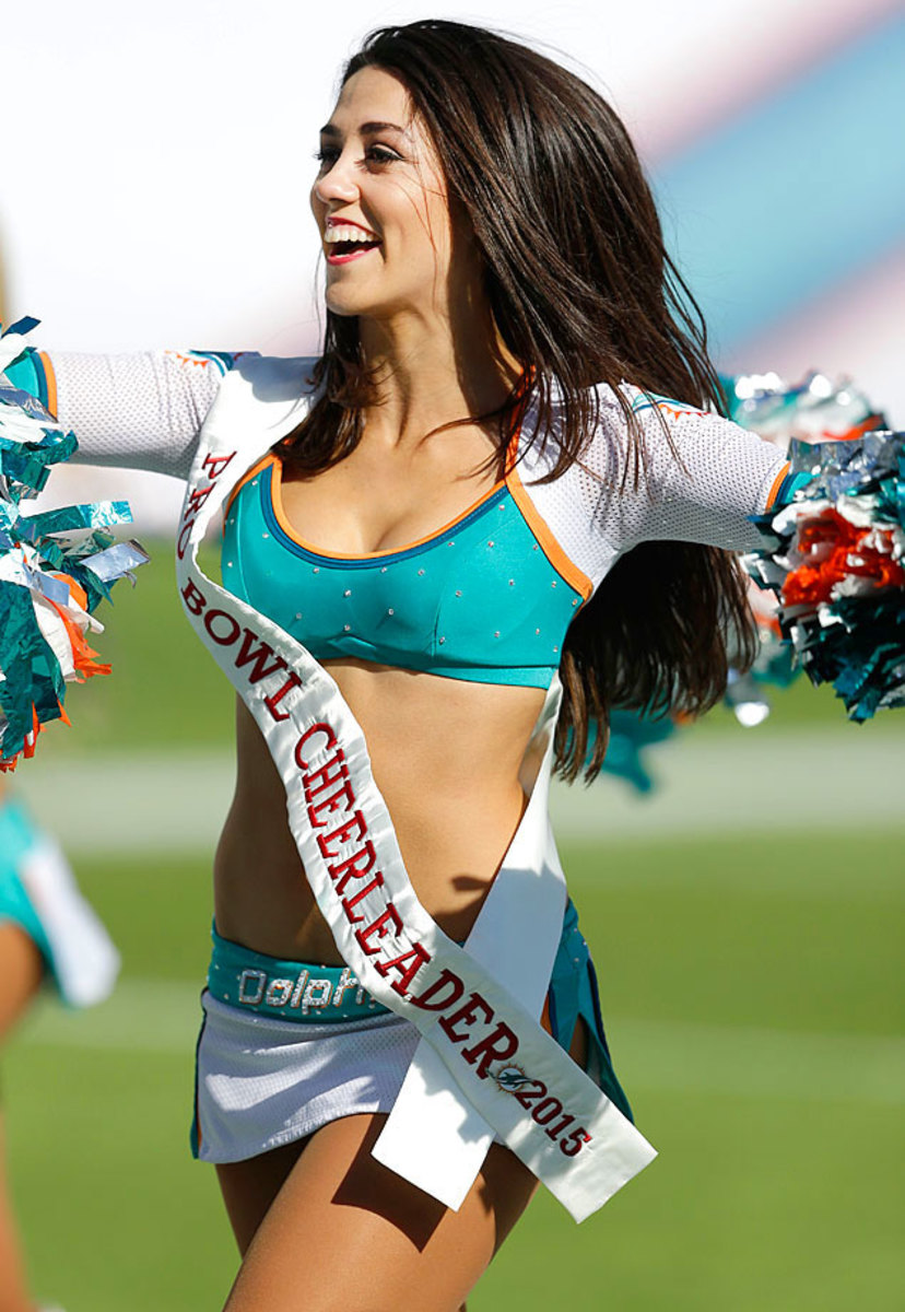 Miami-Dolphins-cheerleaders-AP554220225778_3.jpg