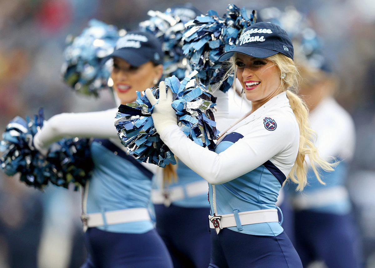 Tennessee-Titans-cheerleaders-460875460_10.jpg