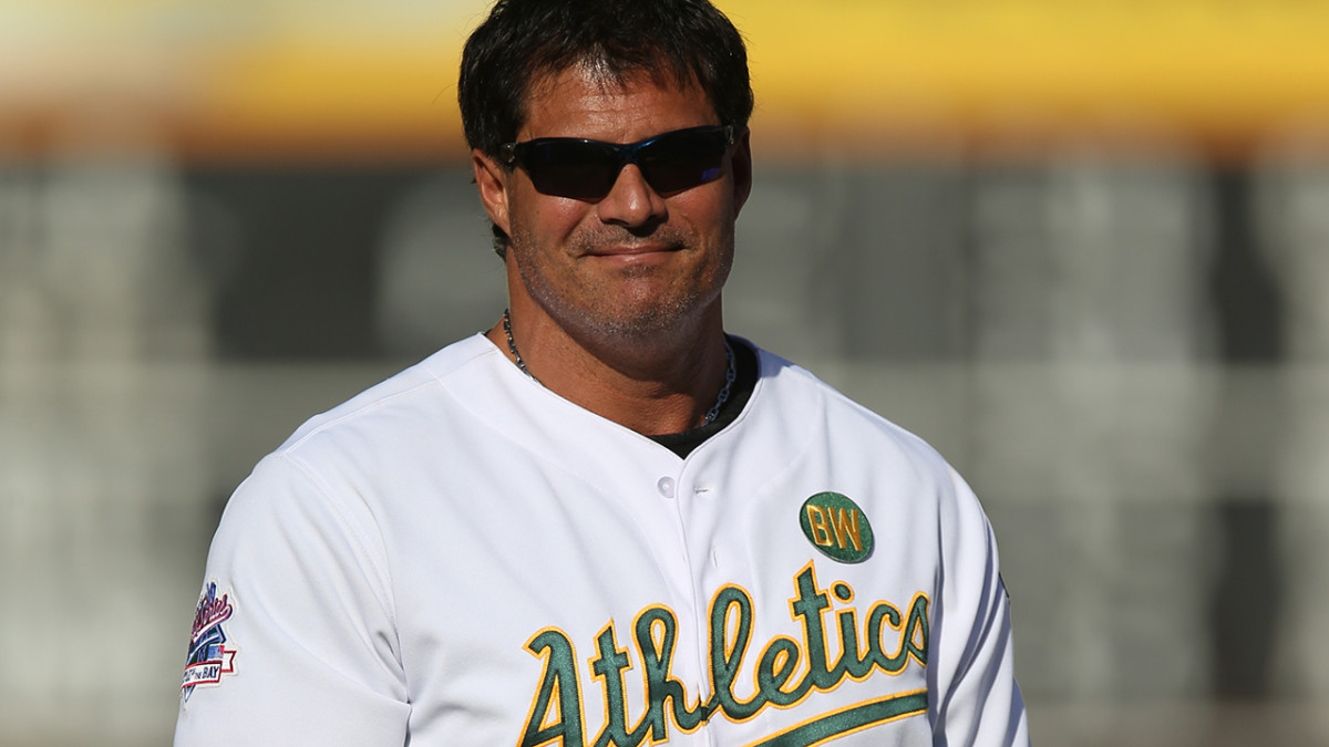 When Jose Canseco nearly lost his finger at a poker tournament