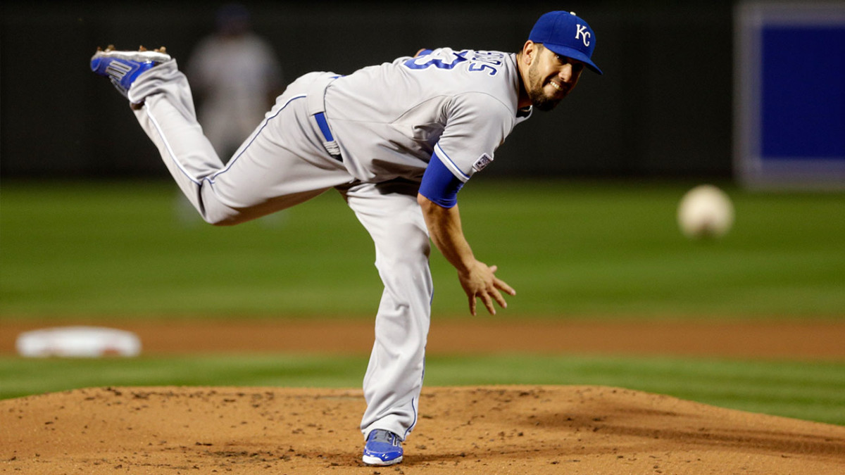 Milwaukee Brewers Center Fielder Lorenzo Cain Was Reminded He's 'Forever  Royal' In His Return to Kansas City - Sports Illustrated Kansas City Royals  News, Analysis and More