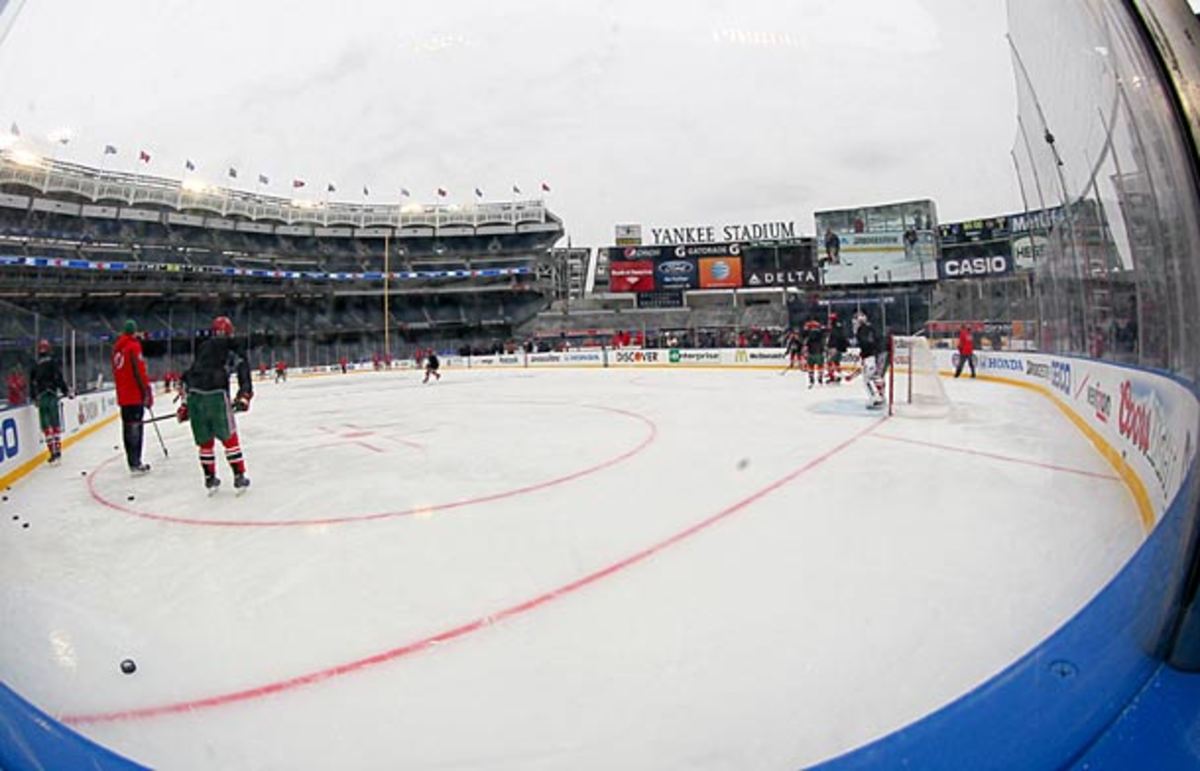 Rangers, Devils take practice at Yankee Stadium