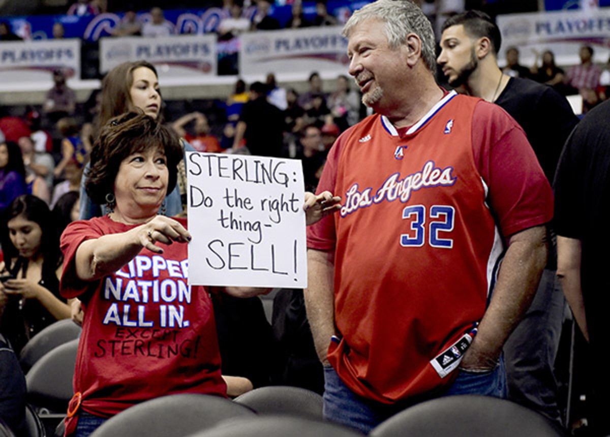 Los Angeles Clippers fans (AP)