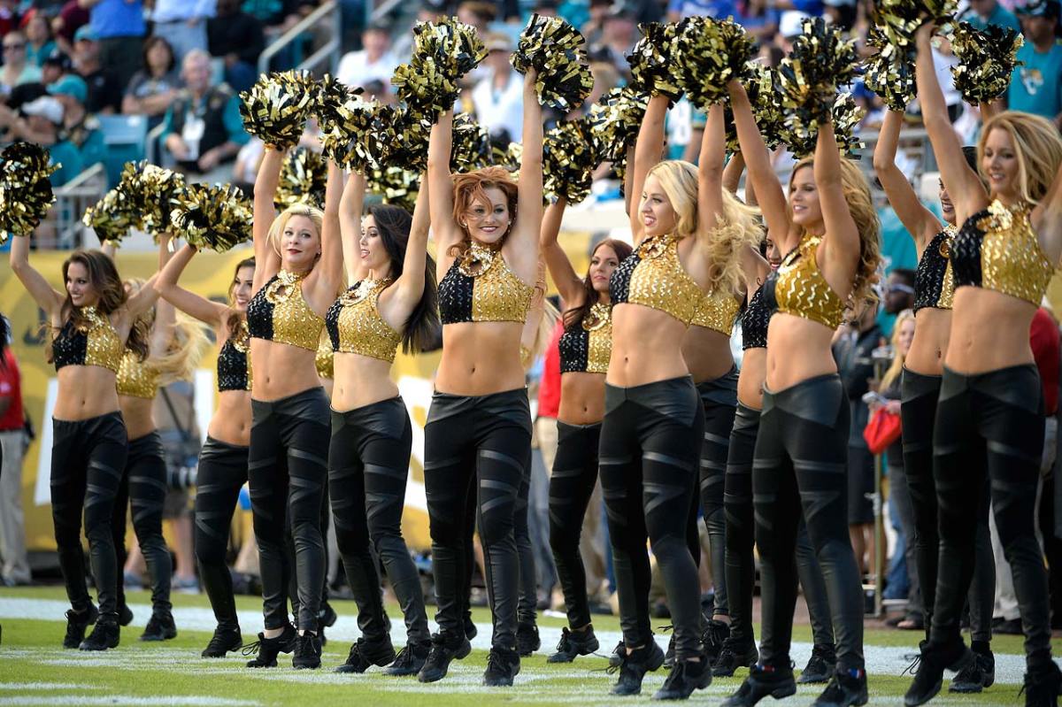 Jacksonville-Jaguars-The-Roar-cheerleaders-AP478396537878_5.jpg