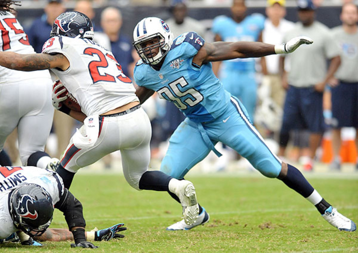 Kamerion Wimbley, Tennessee Titans agree to restructure contract