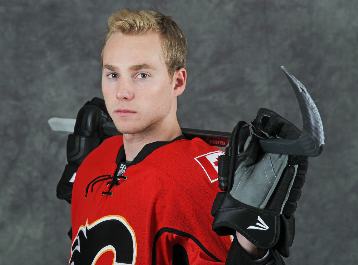 Flames rookie Sam Bennett to miss 4-6 months after surgery ...