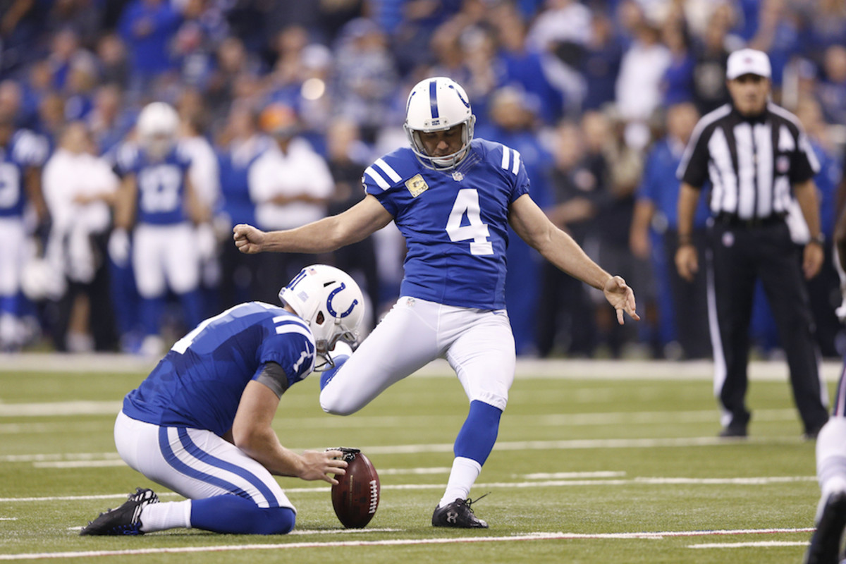 Video Indianapolis Colts K Adam Vinatieri misses first field goal of