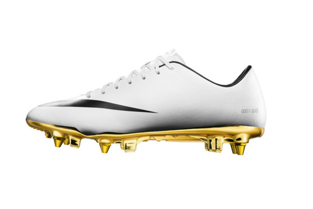 cr7 cleats 2022 gold