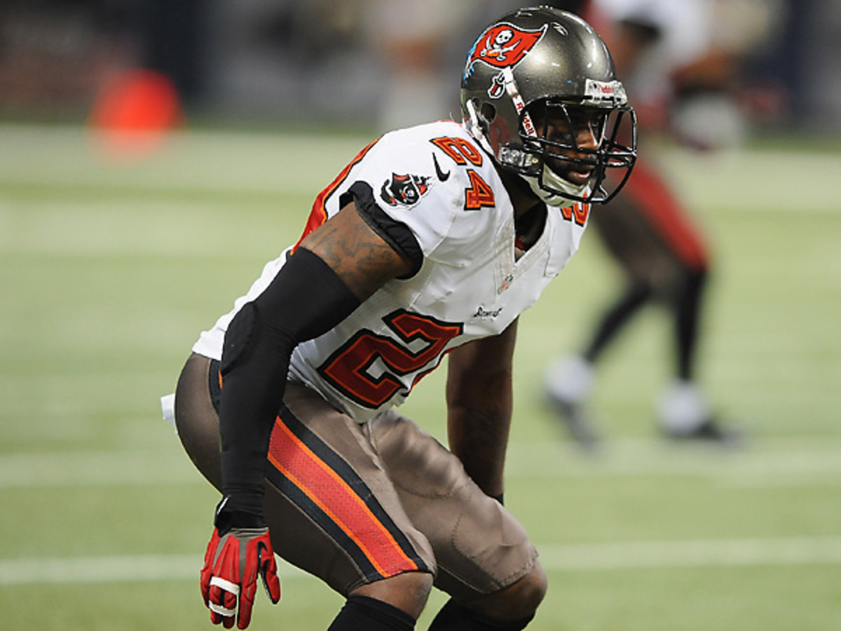 Darrelle Revis heads to New England after just one season in Tampa Bay. (Michael Thomas/Getty Images)