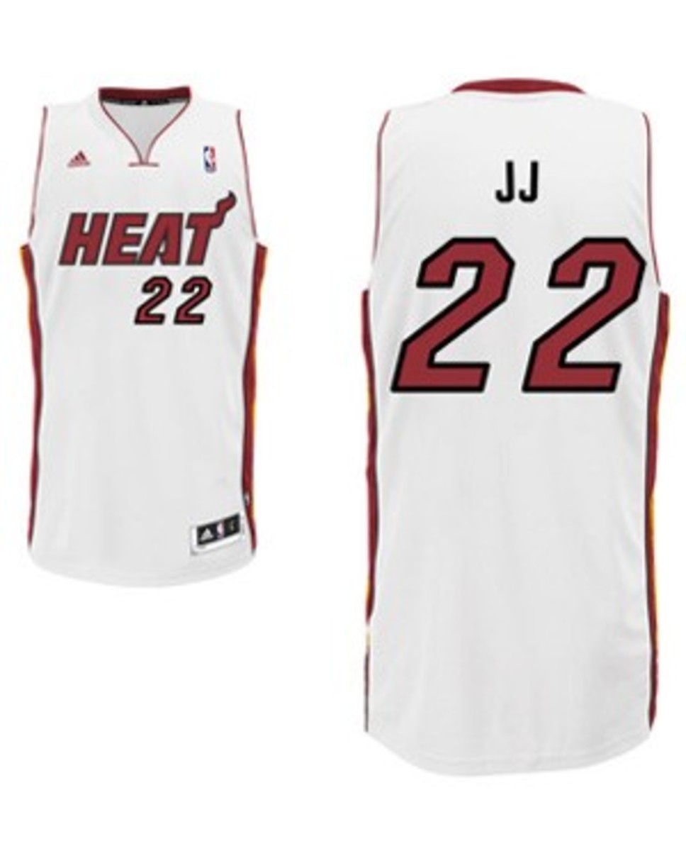 Heat unveil 'nickname jerseys' for LeBron James, Dwyane Wade, Ray