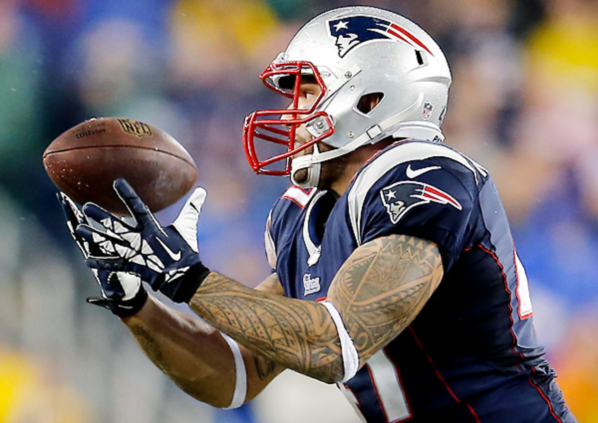 Michael Hoomanawanui has 17 catches for 245 yards in two seasons with the Patriots.