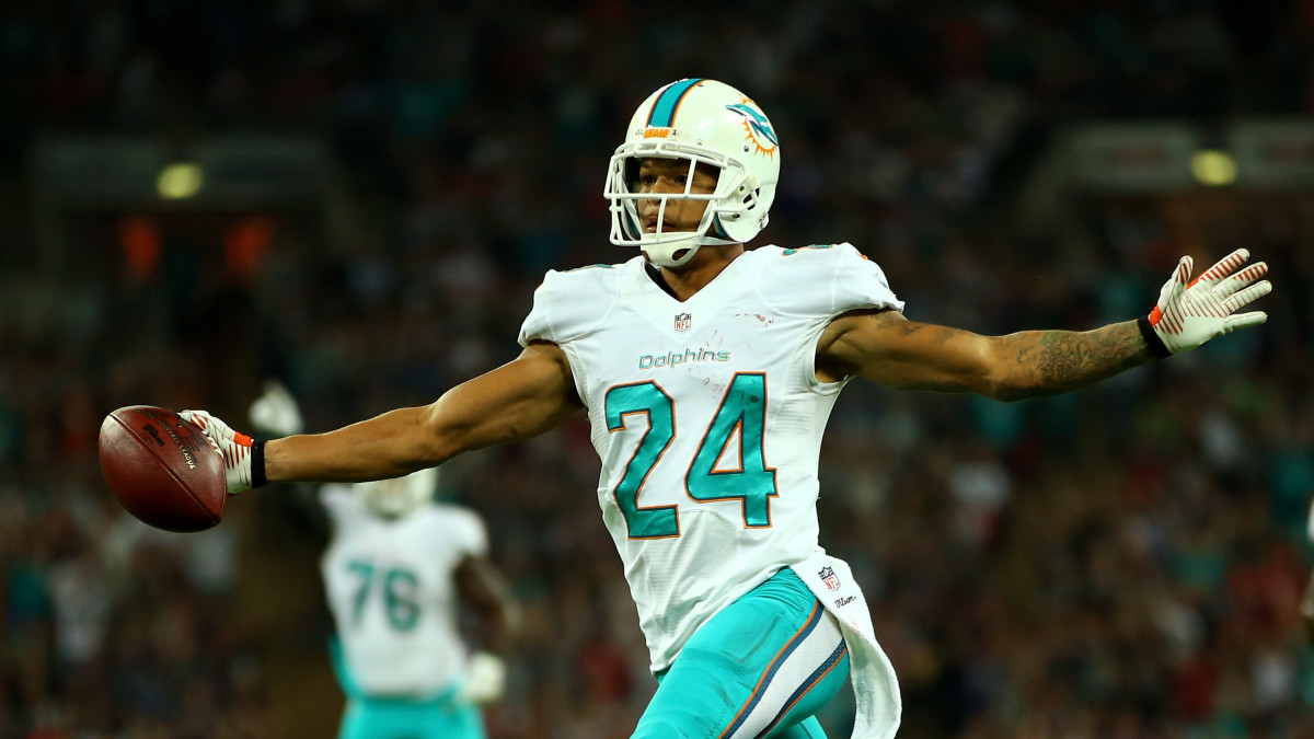 Cortland Finnegan isn't ashamed to admit that he's seen as a 'dirtbag'