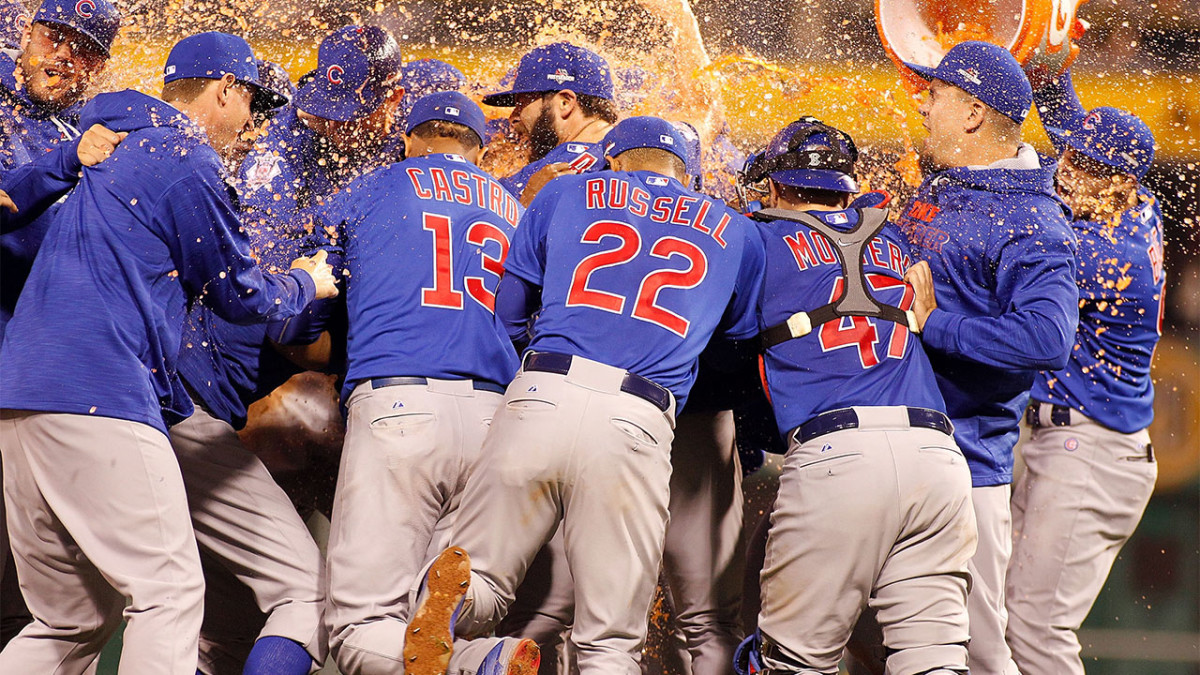 Chicago Cubs defeat Pittsburgh Pirates, advance to NLDS Sports