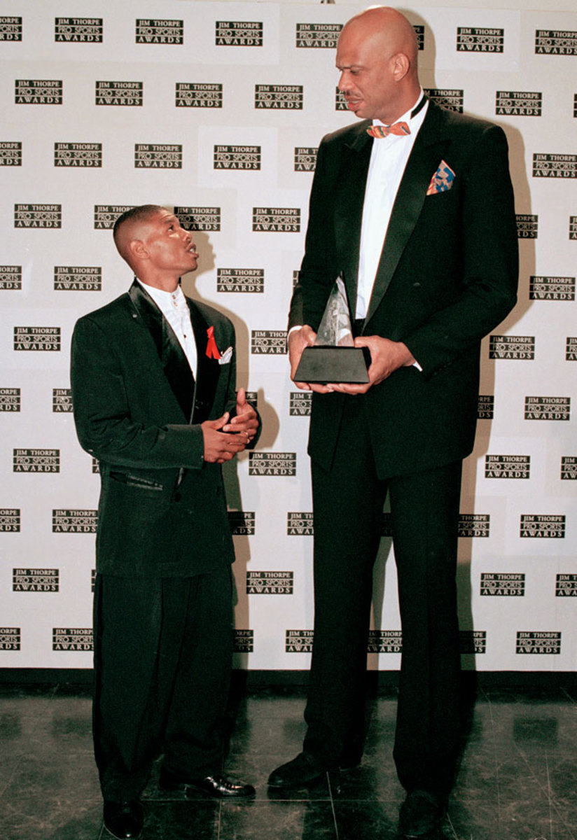 tbt: Manute Bol was very, very tall - Sports Illustrated
