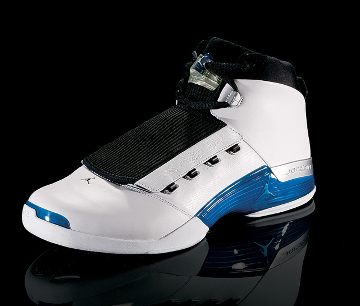 Chris Paul - Stats vs Charlotte Hornets Shoes: Jordan CP3.X