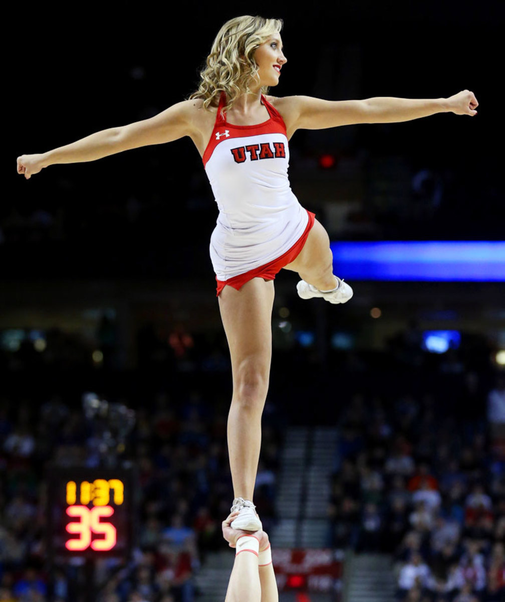 Utah-cheerleaders-466933938_10.jpg