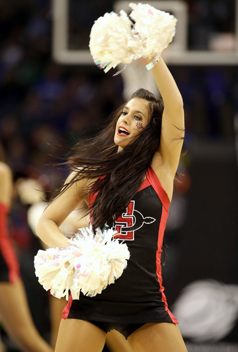 San-Diego-State-cheerleaders-467255762.jpg