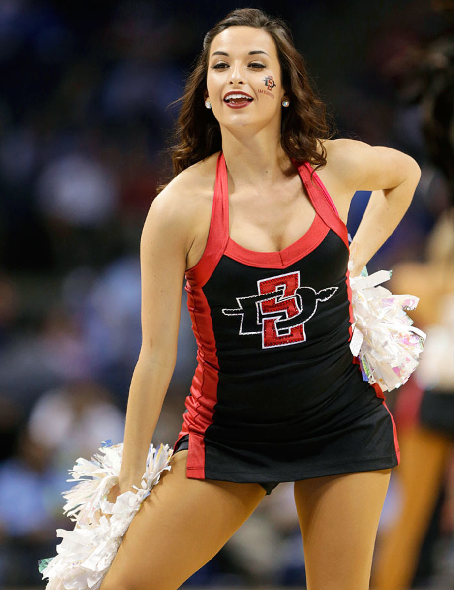 San-Diego-State-cheerleaders-b4eb6c2d3b6649eb97c917627d7e45bc-0.jpg